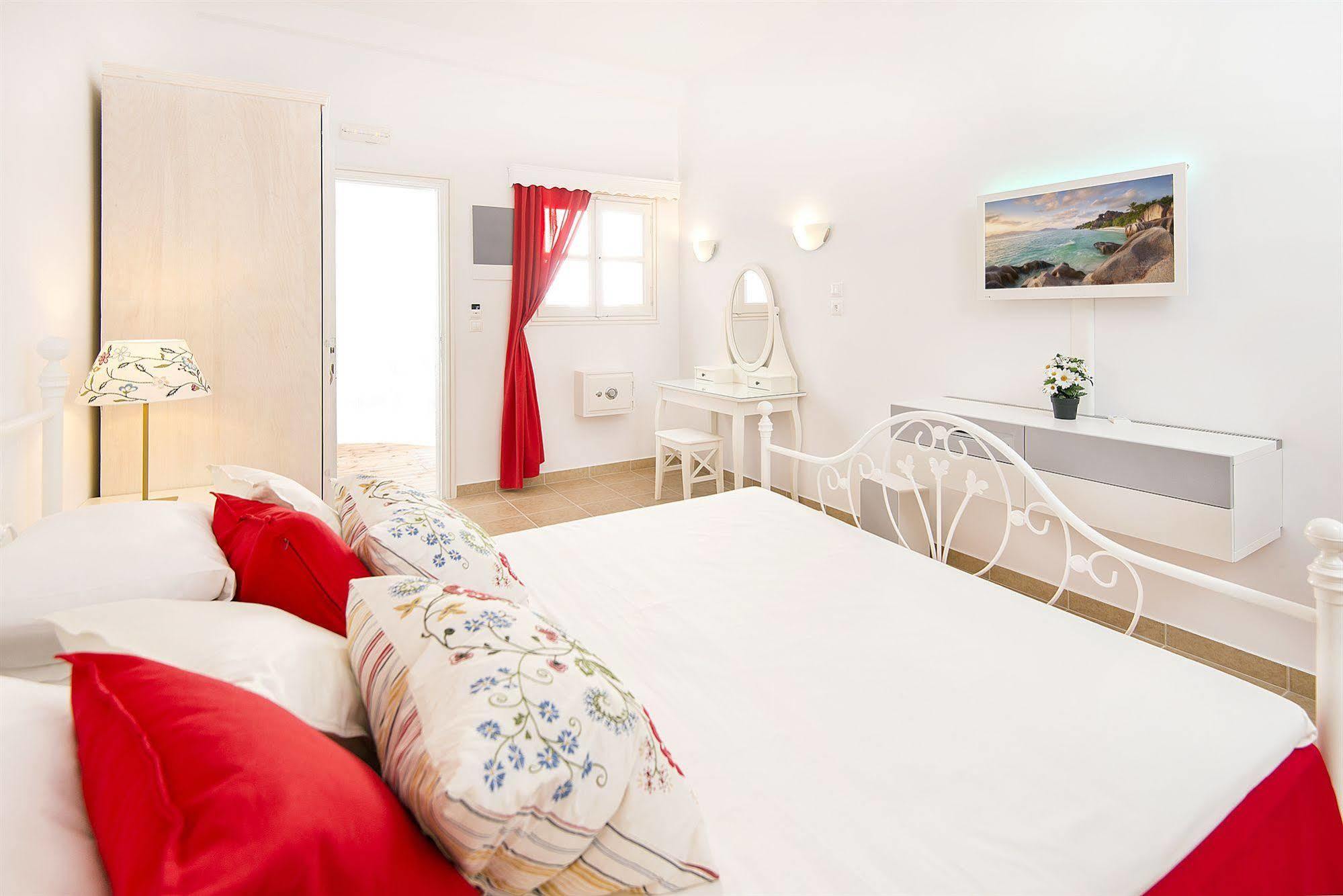 Lindos Harmony Suites エクステリア 写真